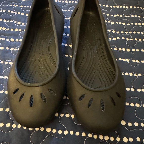 NWOT: CROCS Kelli Women’s Black Ballet Flat Shoes: Size 7W - Picture 5 of 9